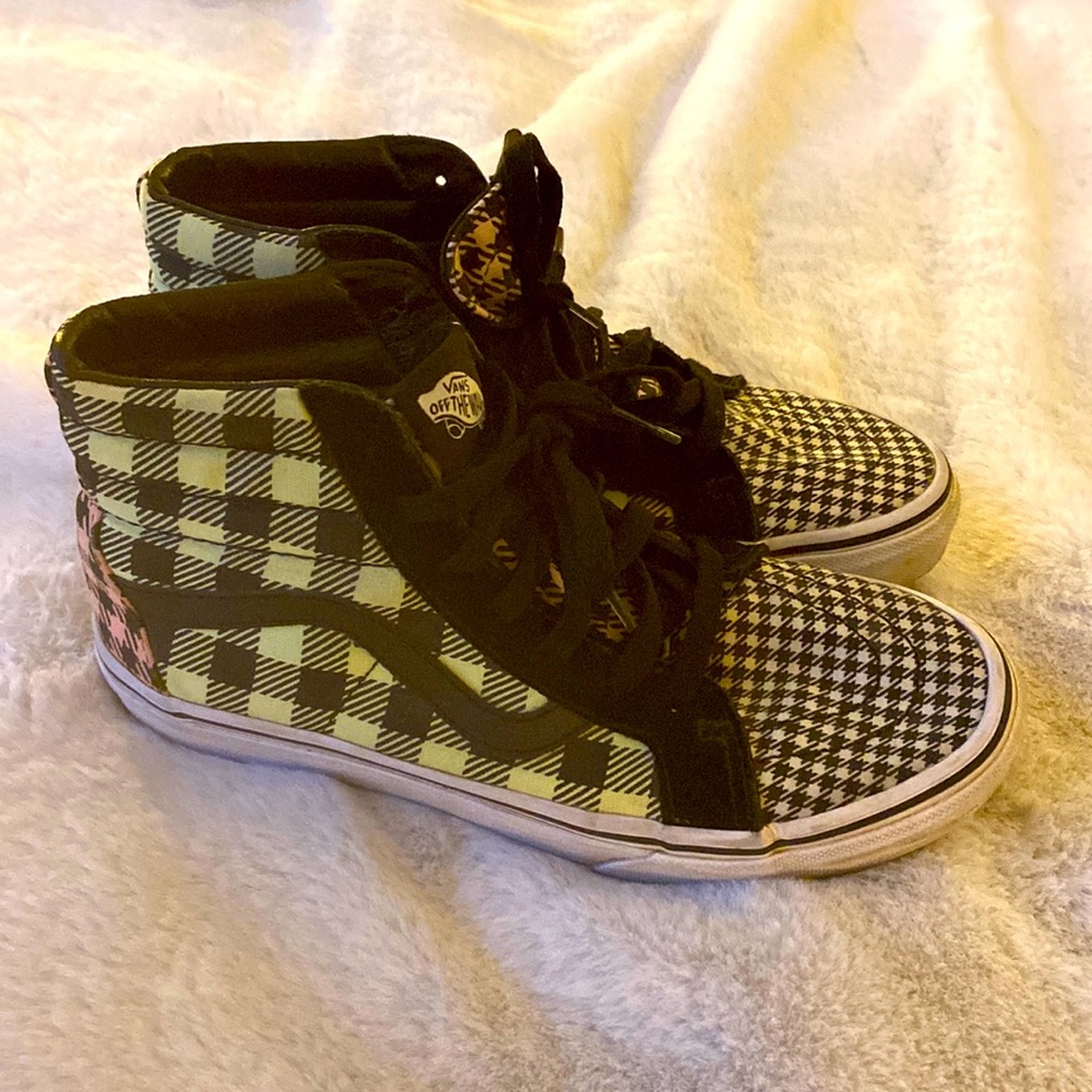 Vans high tops, houndstooth/buffalo plaid mixed print